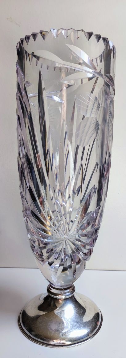 Jarra de cristal com base de prata
