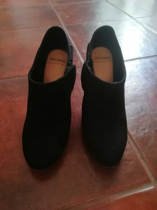 Botins pretos pull bear