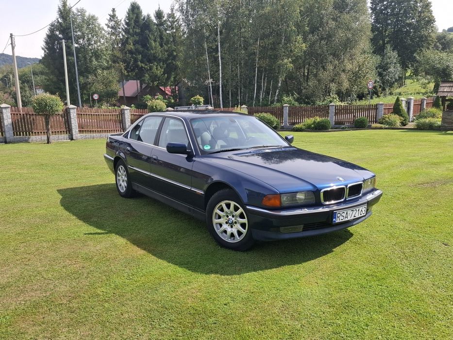 BMW e38 3.5 v8 1998r.