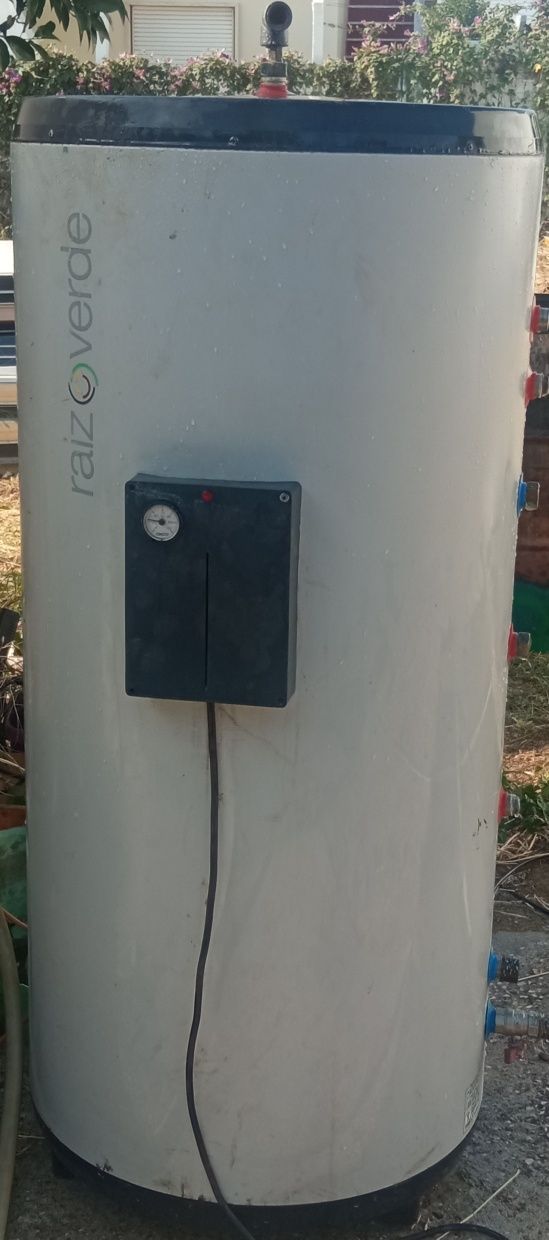 Termo acumulador eléctrico e solar cilindro aço inox  300 LT