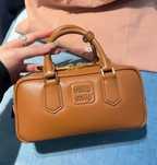 MiuMiu Torebka Na Ramię Brązowa Z Kółkiem Retro Styl