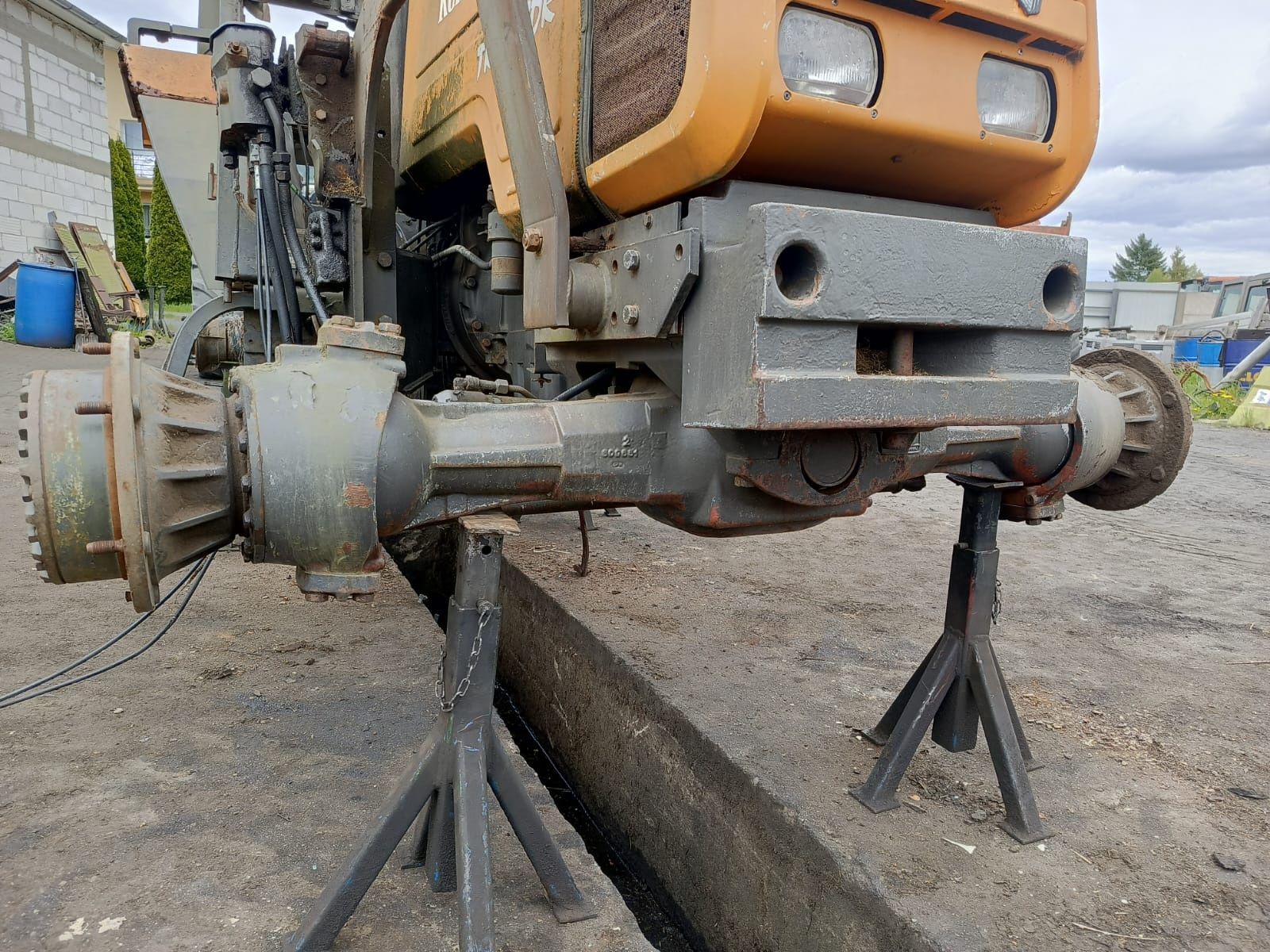 Części do przedniego napędu Renault 70.34/ 80.34/ 90.34 itp