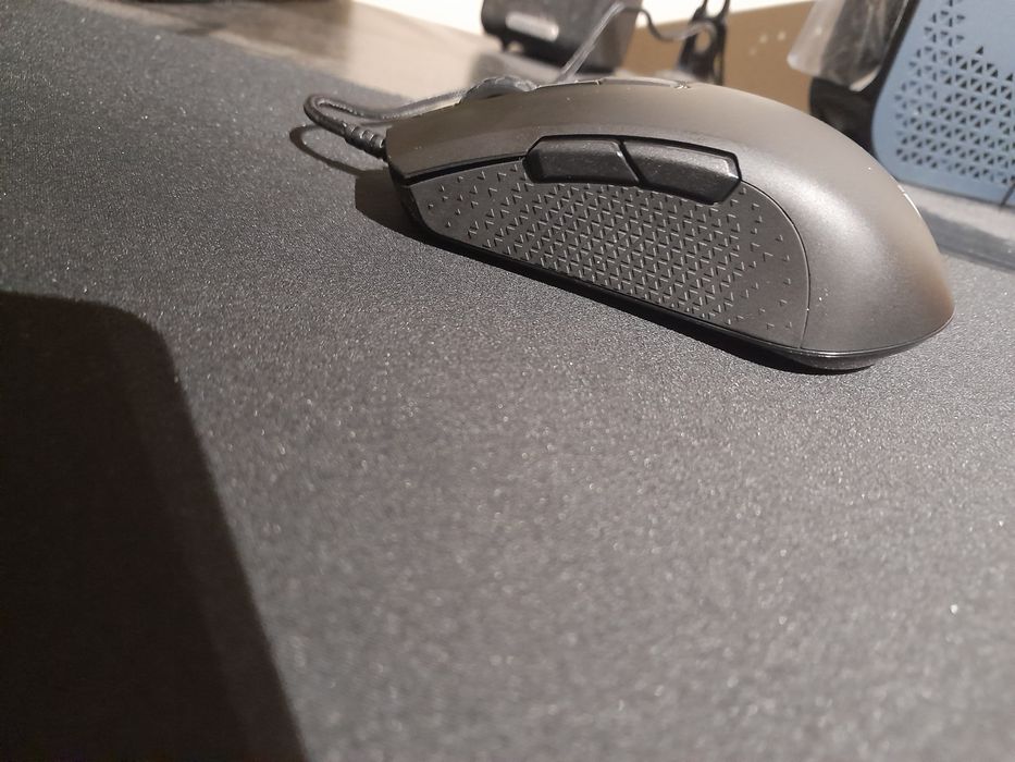 Rato Corsair M55 RGB Pro