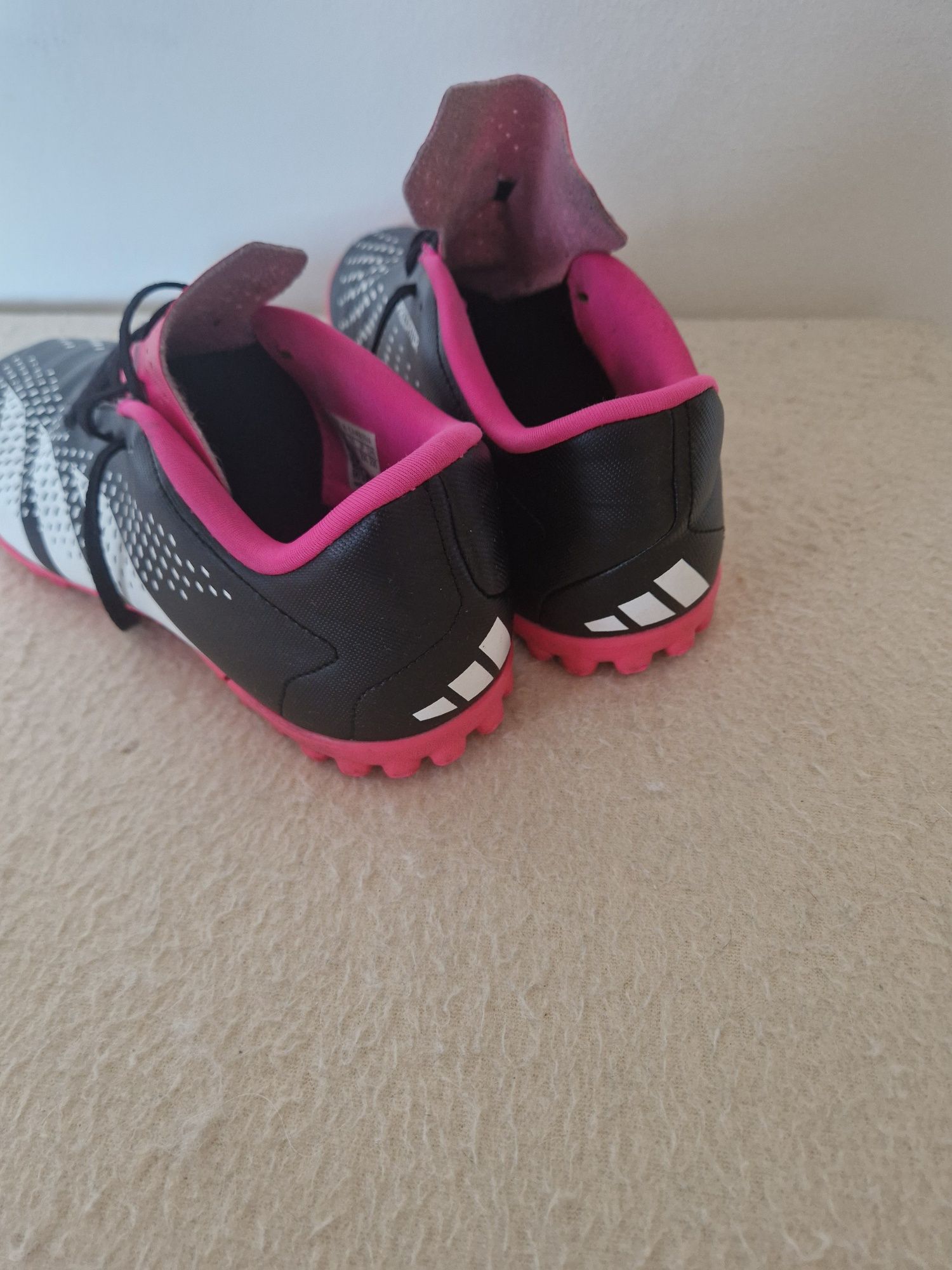 Adidas predator żwirowki do piłki nożnej 37