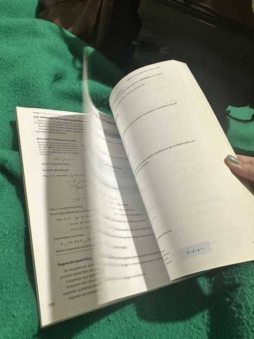 Livro de exames 12º ano de Português