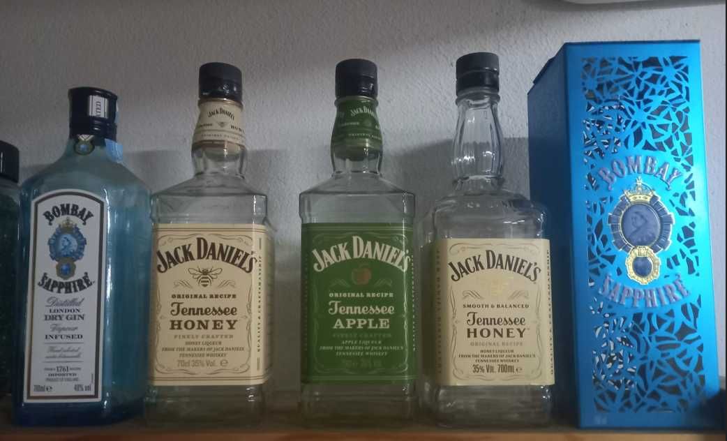 Garrafas Jack Daniels