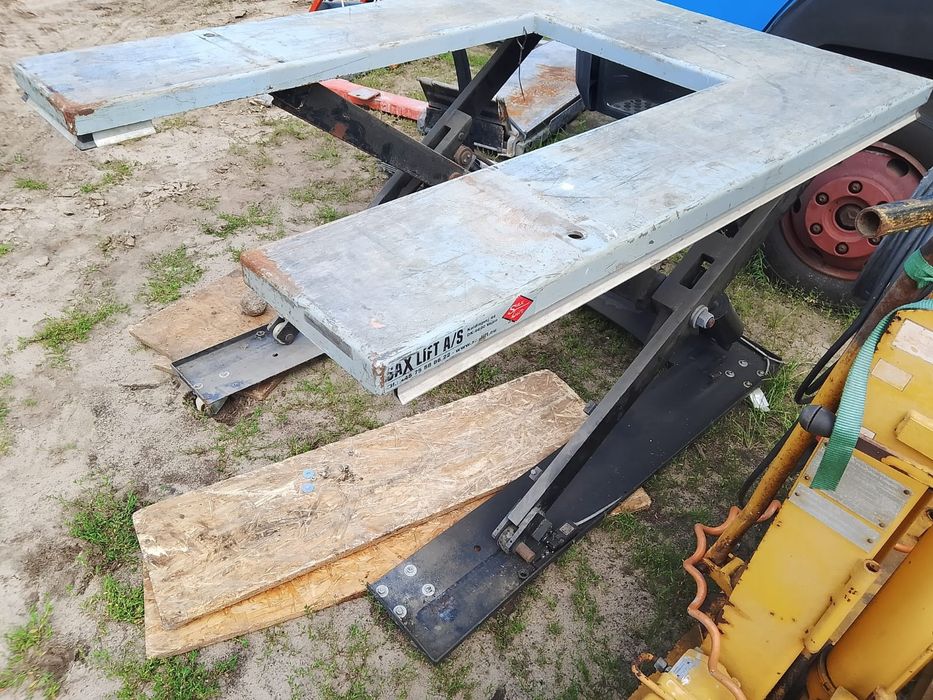 Podnośnik samochodowy najazdowy