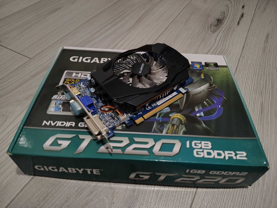 Karta Graficzna Gigabyte Nvidia  GeForce GT220 1GB DDR2 GV-N220D2-1GE