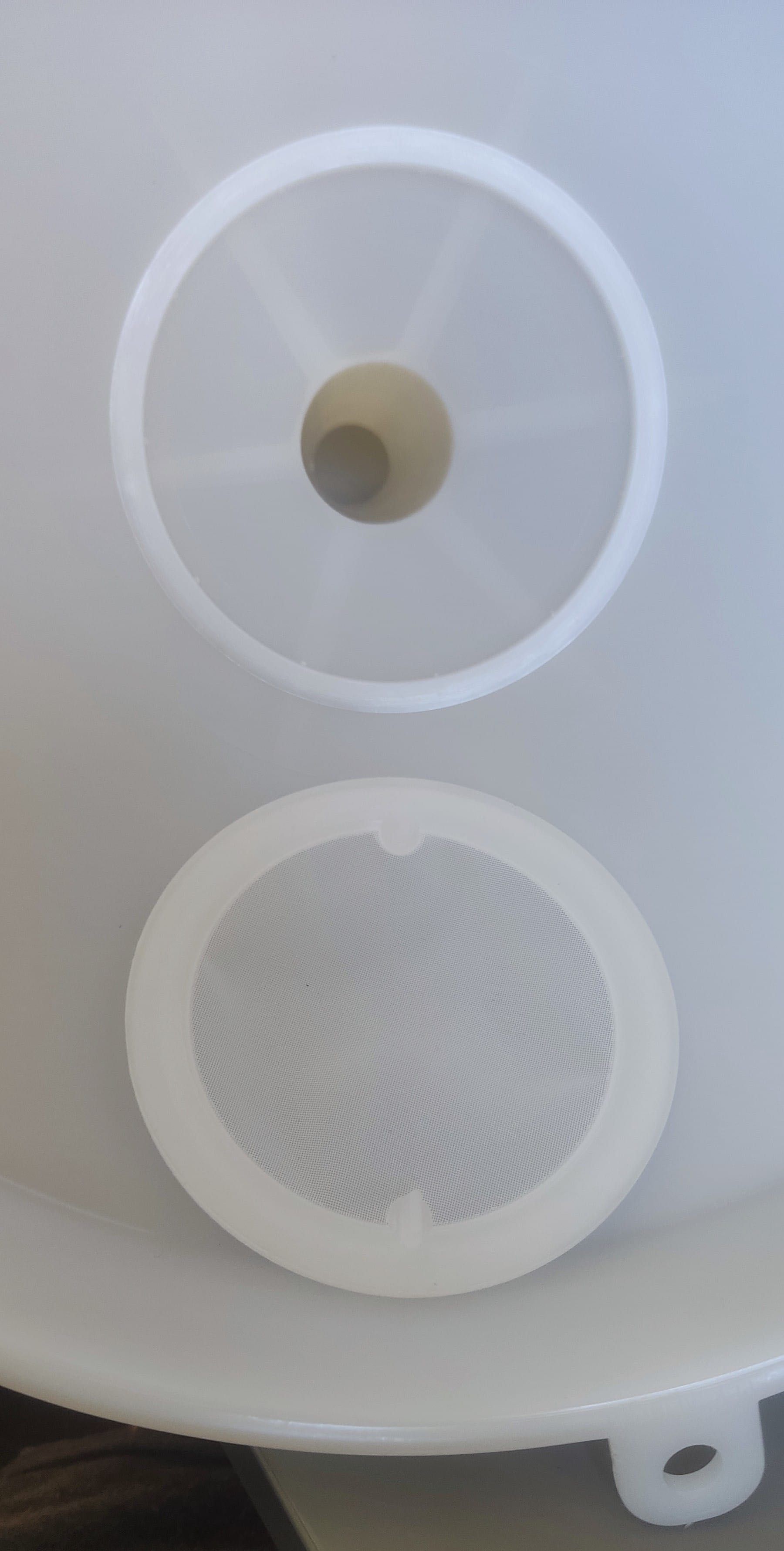 Funil de plástico para alimentos com filtro