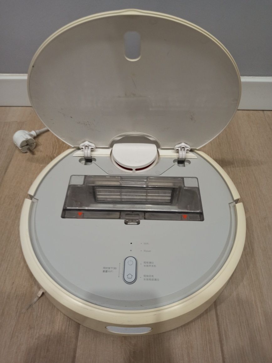 Робот пылесос Xiaomi Mi Robot Vacuum