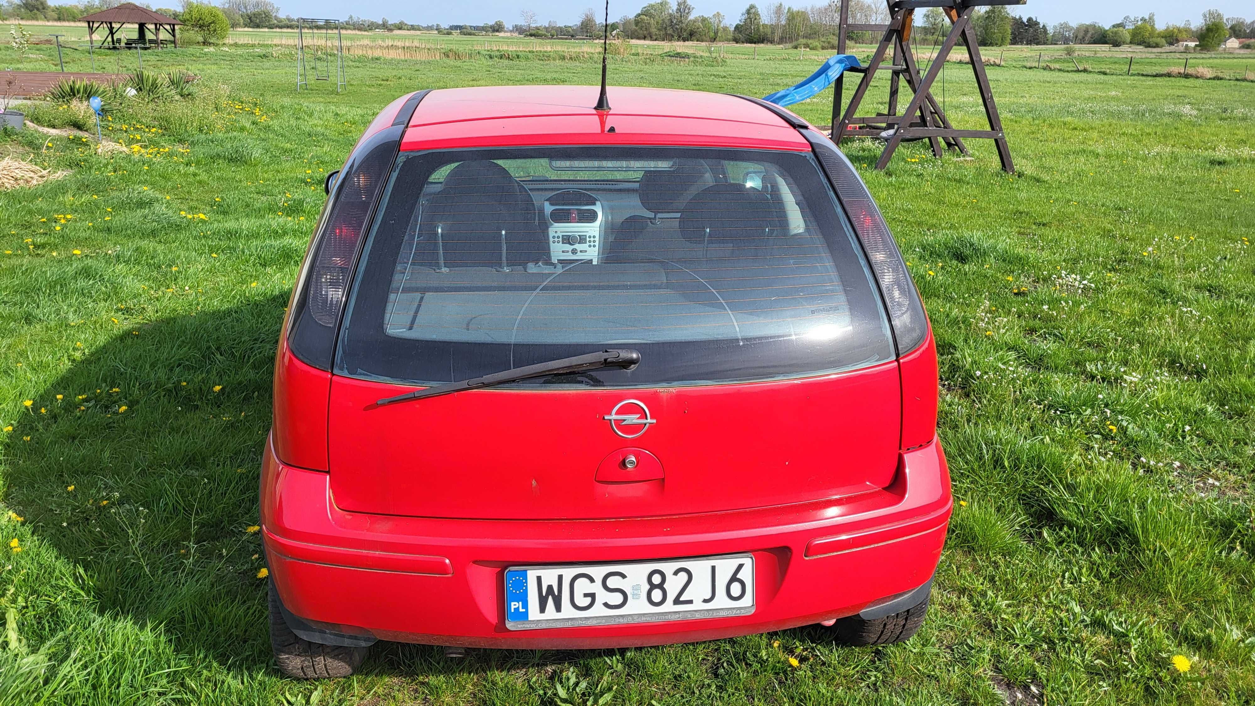 Opel Corsa C 1.0 2005 uszkodzony