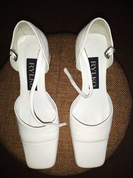 Eleganckie buty skórzane damskie RYŁKO białe rozmiar 36