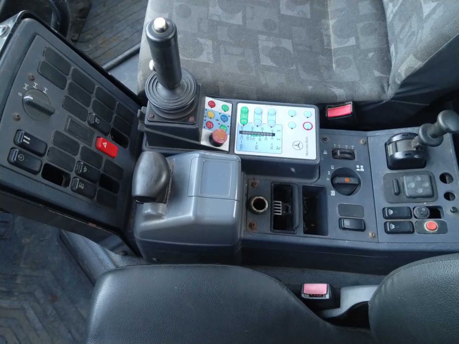 Unimog U 300 zarejestrowany ciągnik rolniczy pług piaskarka Schmidt