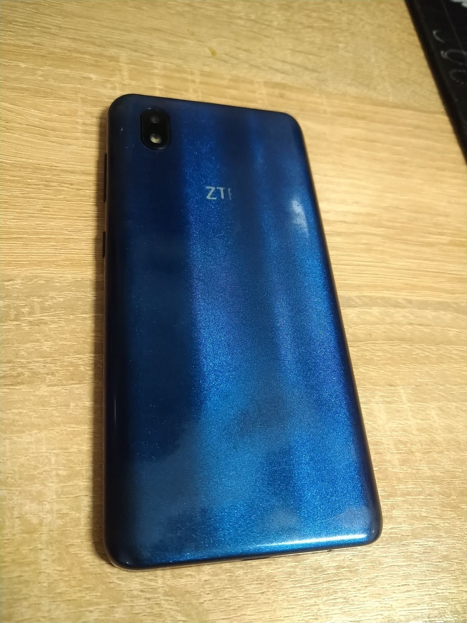 Мобільний телефон ZTE Blade A3 2020