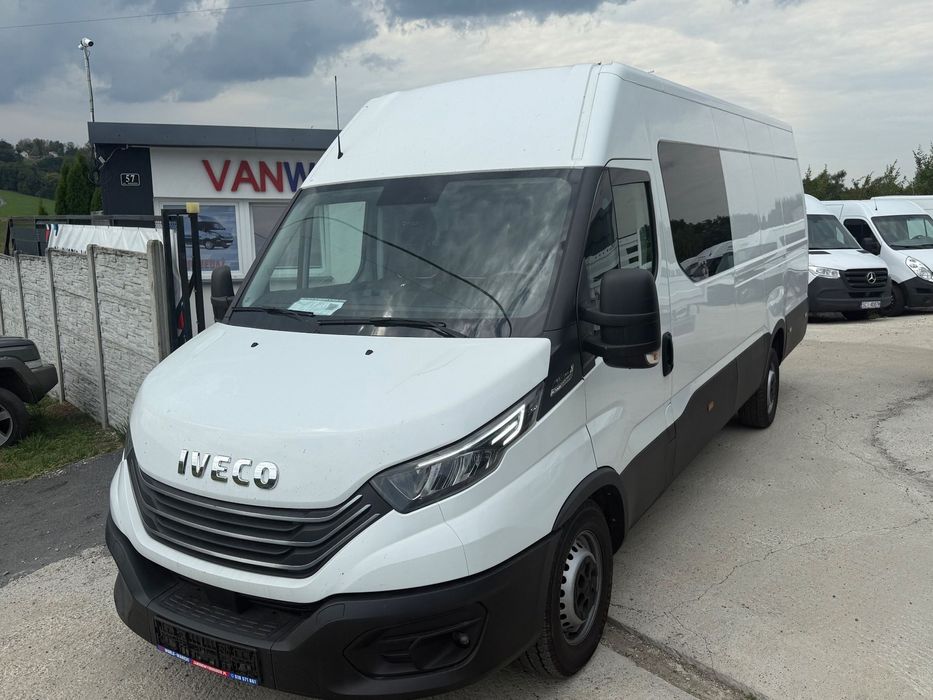 Iveco DAILY 35S16 L4H2 Brygadowka  7 OSÓB OD REKI  IVECO DAILY 35S16 brygadówka 7 osób