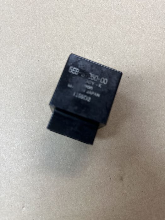 Yamaha R6 RJ03 Przekaznik Omron 5EB-81950/00