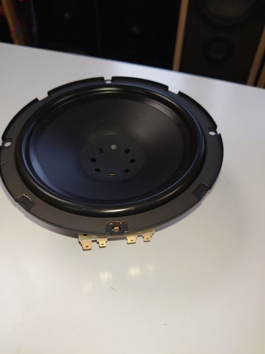 Динамики hi-fi уровня. Мидбасов автомобильные 16,5 см  2*4om