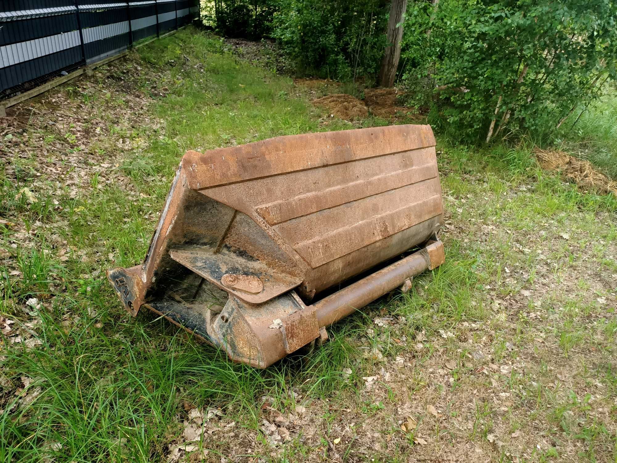 JCB 2cx łyżka przednia boczny wysyp