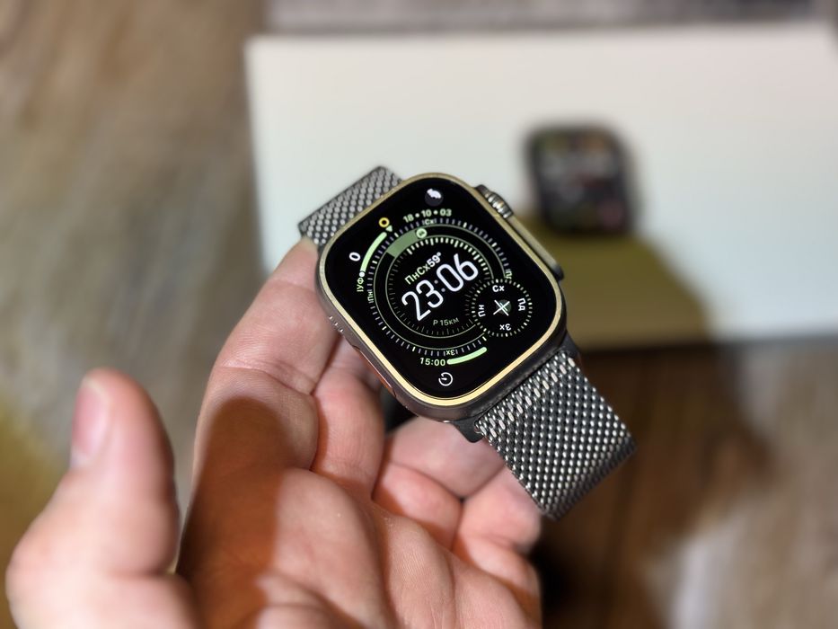 Apple Watch Ultra 2 Titanium Milanese