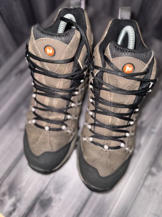 Черевики MERRELL 'Outland Mid' Waterproof/р.37