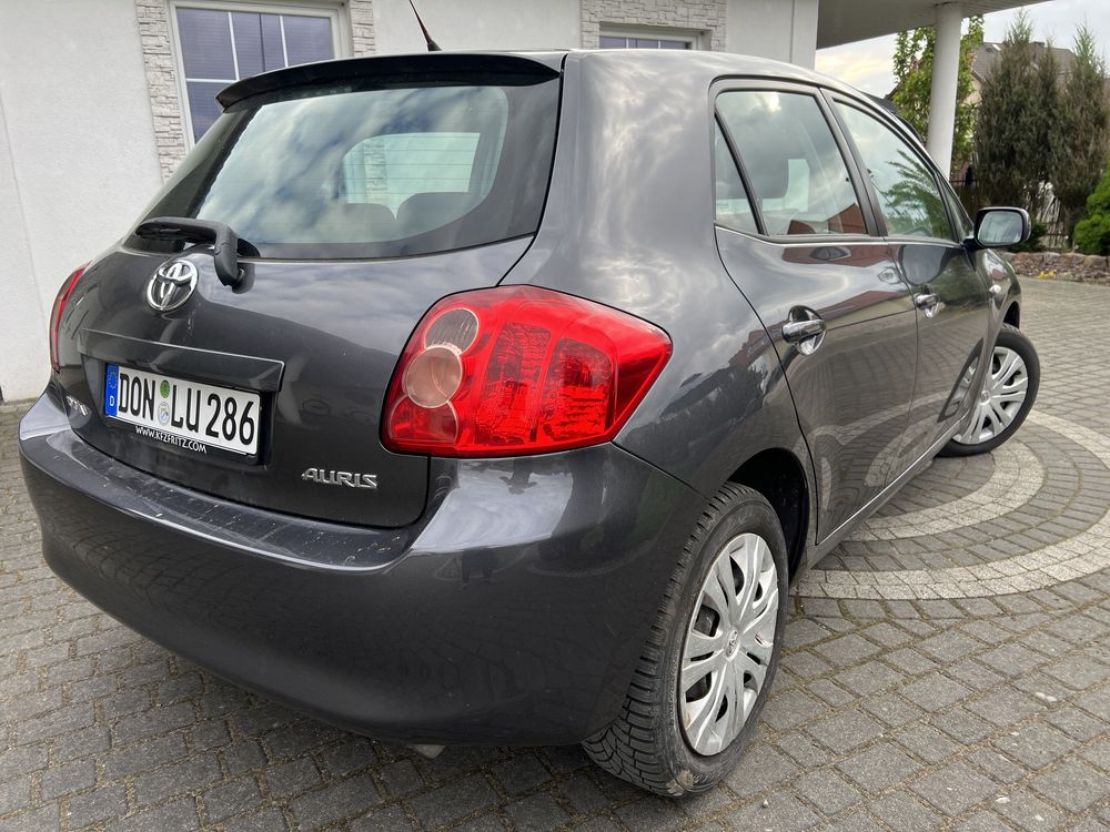 Toyota AURIS 1,6 BENZ 124km klimatronic 5-drz BEZWYPADKOWY NIEMCY