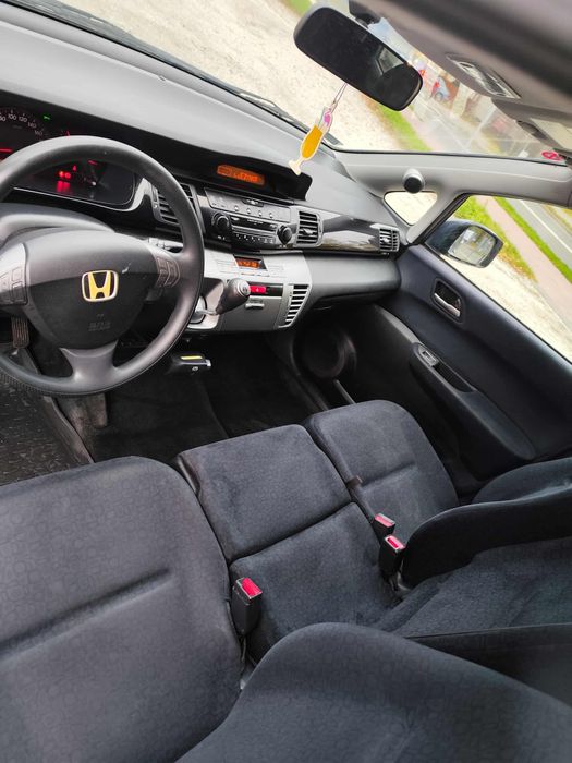 Honda FR-V/2.0LPG/2005r/6osobowa/klima/zdrowa