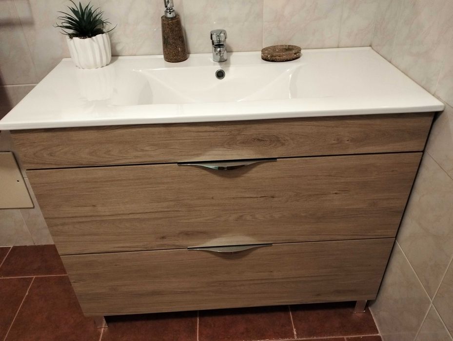 Móvel de WC com lavatório