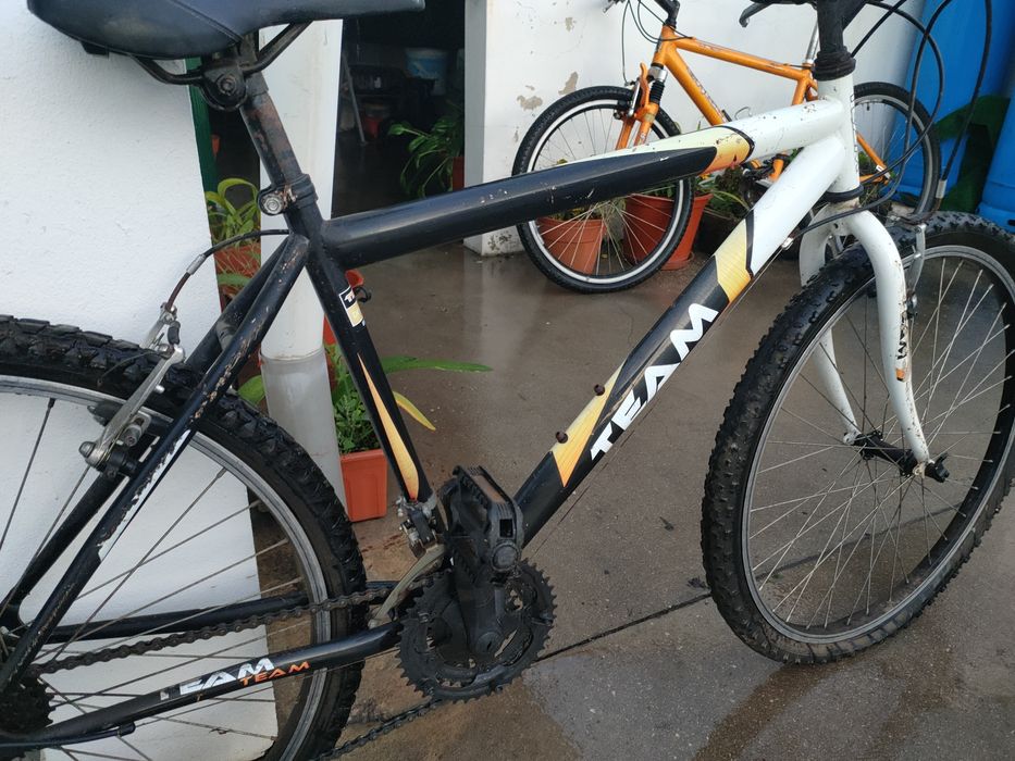 Bicicleta de BTT usada