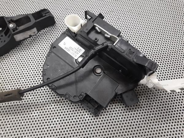 Fechadura / fecho porta frente esquerdo RENAULT Clio IV (BH_)