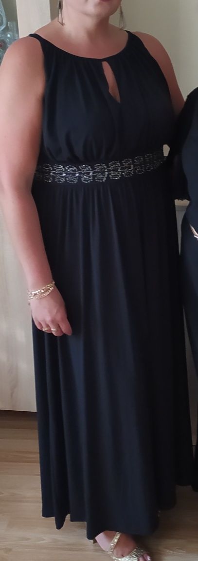 Elegancka sukienka czarna