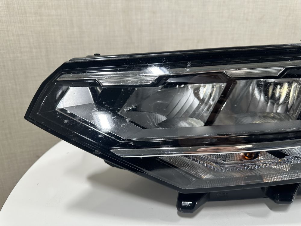 Фара передняя левая VW Passat B8 ( 2019 2020 2021 2022 2023 г.) ЄВРОПА