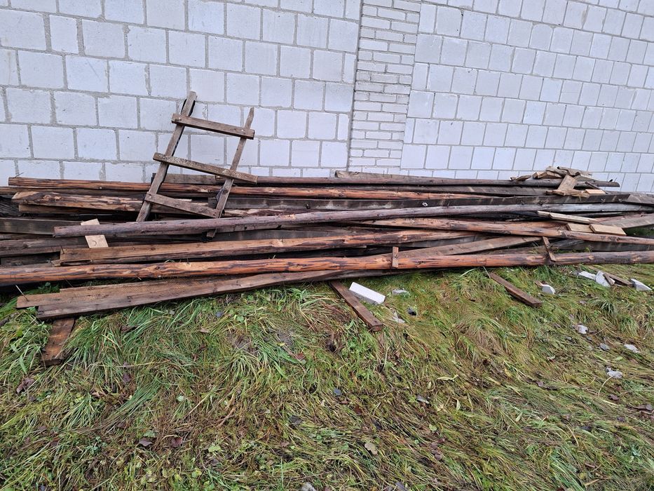 Drewno z rozbiórki