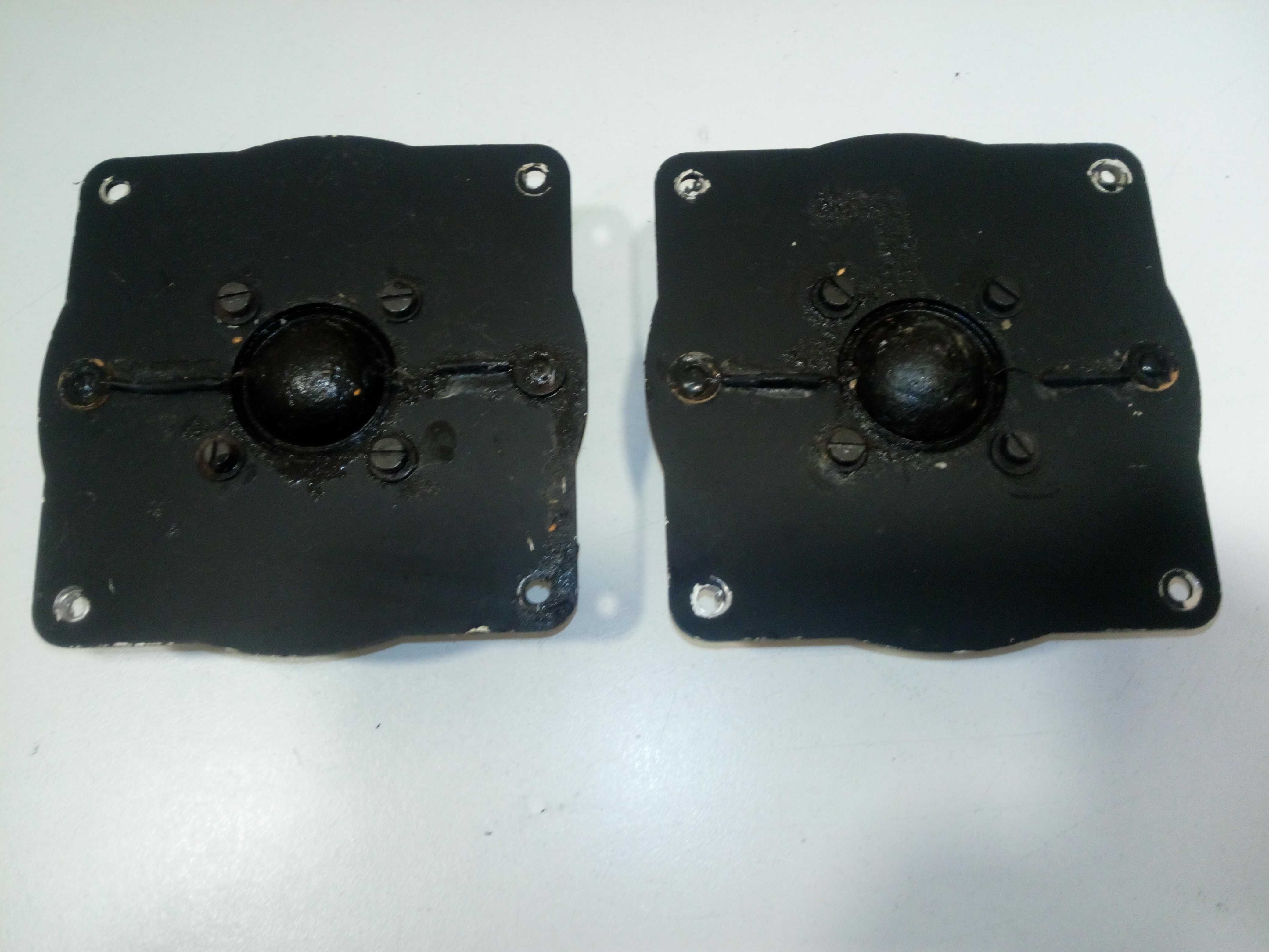 Dwa głośniki wysokotonowe HG2,5/16K 8Ohm