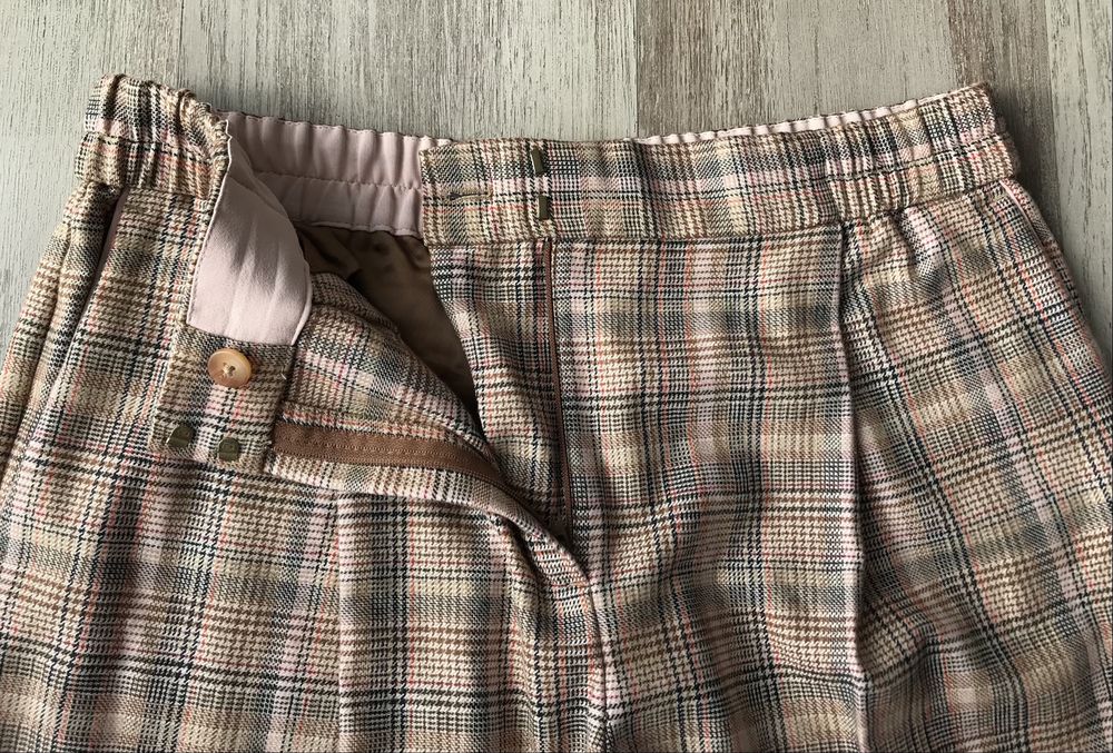 Calças curtas axadrezadas (Massimo Dutti, tamanho 40)