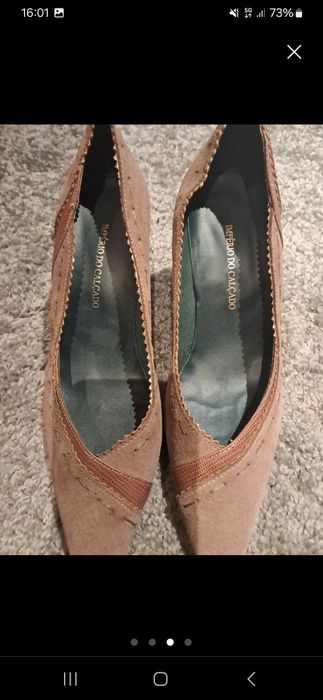 Sapato fechado castanho novo preto praticamente novo