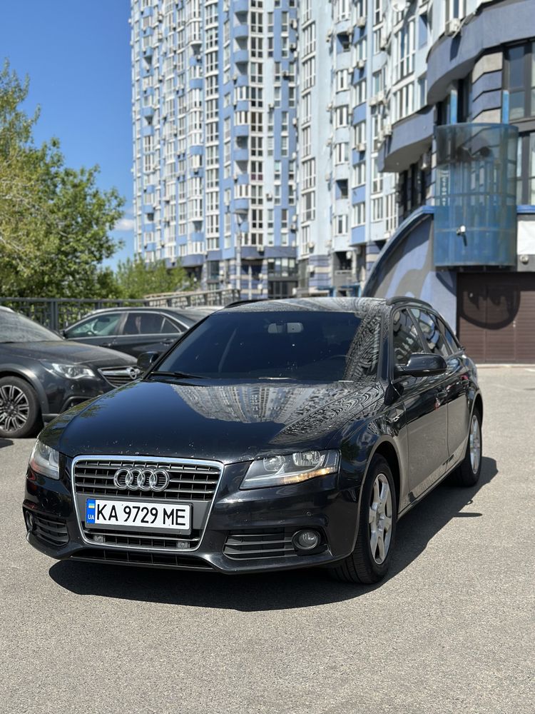 Audi A4B8 2010 автомат 2.0tdi