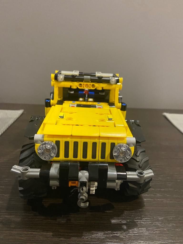 Lego Technic - Jeep 42122