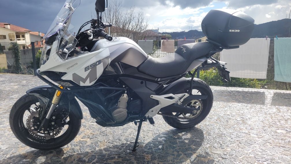 Vendo Cf moto 650MT