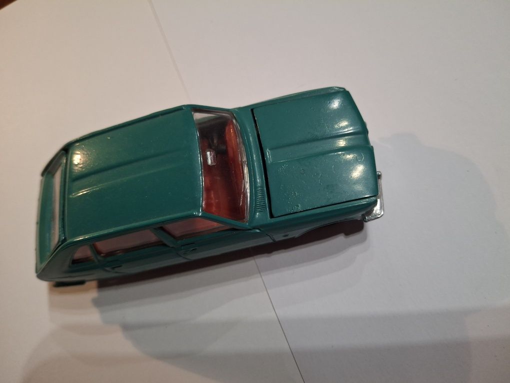 Miniatura vintage Pilen R16 Renault 16