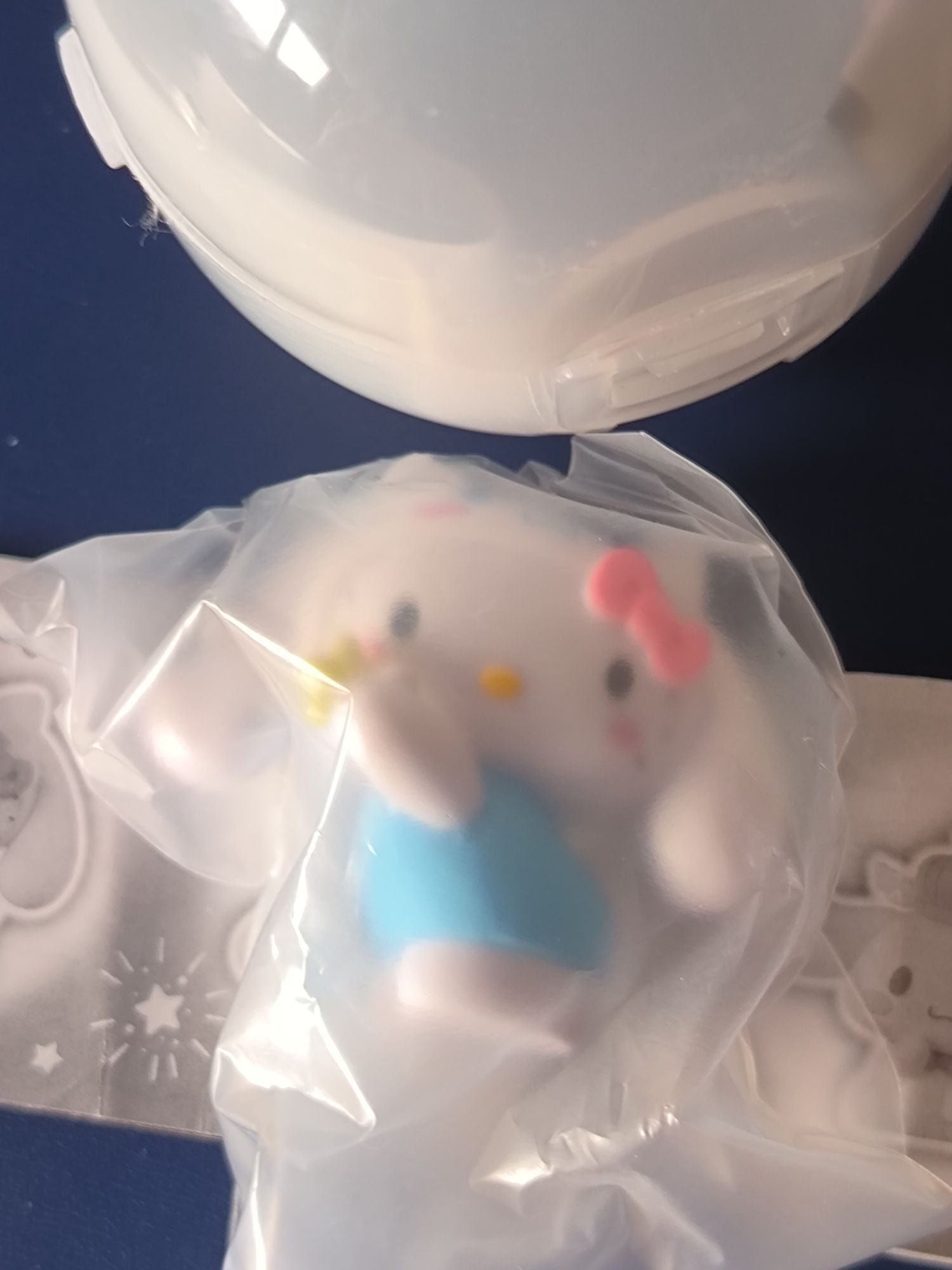 Gacha Figure Sanrio: Hello Kitty, Pochacco, Cinnamoroll