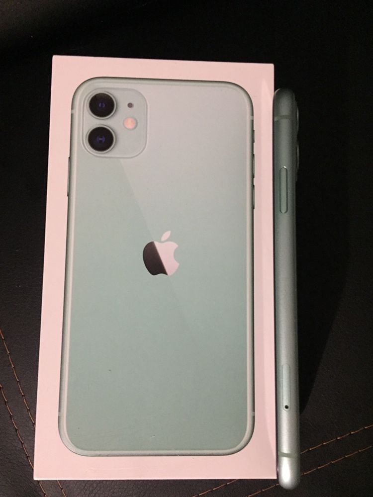 Продам  IPhone 11  64GB