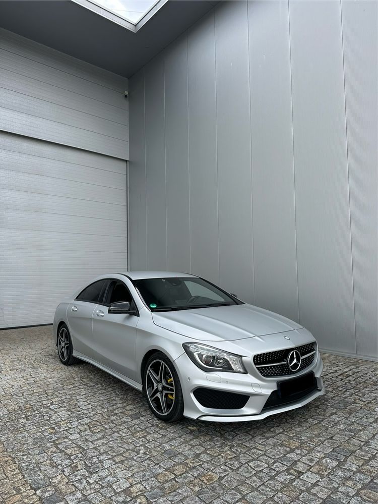 Mercedes CLA 220D AMG (Trato de credito)