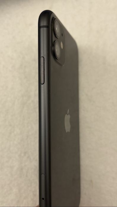 Iphone 11, 64Gb, excelente estado