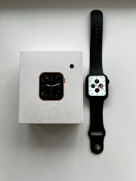 Смарт годинник Model: W26 з пульсометром і тонометром.