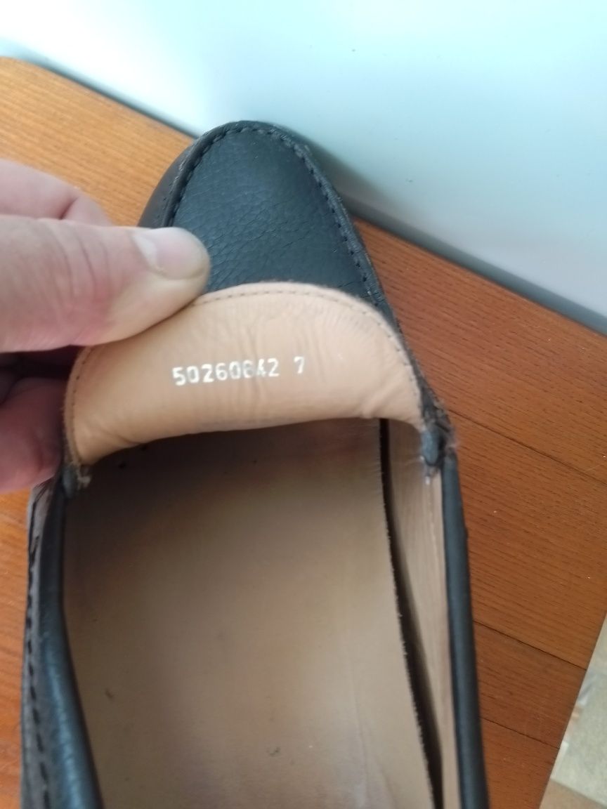 Продам туфли мокасины hugo boss 41