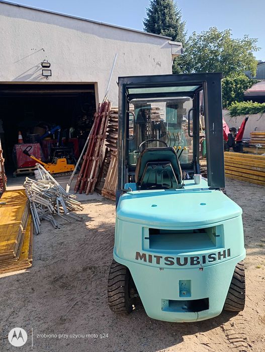 Sprzedam wózek  widłowy Mitsubishi FD 30