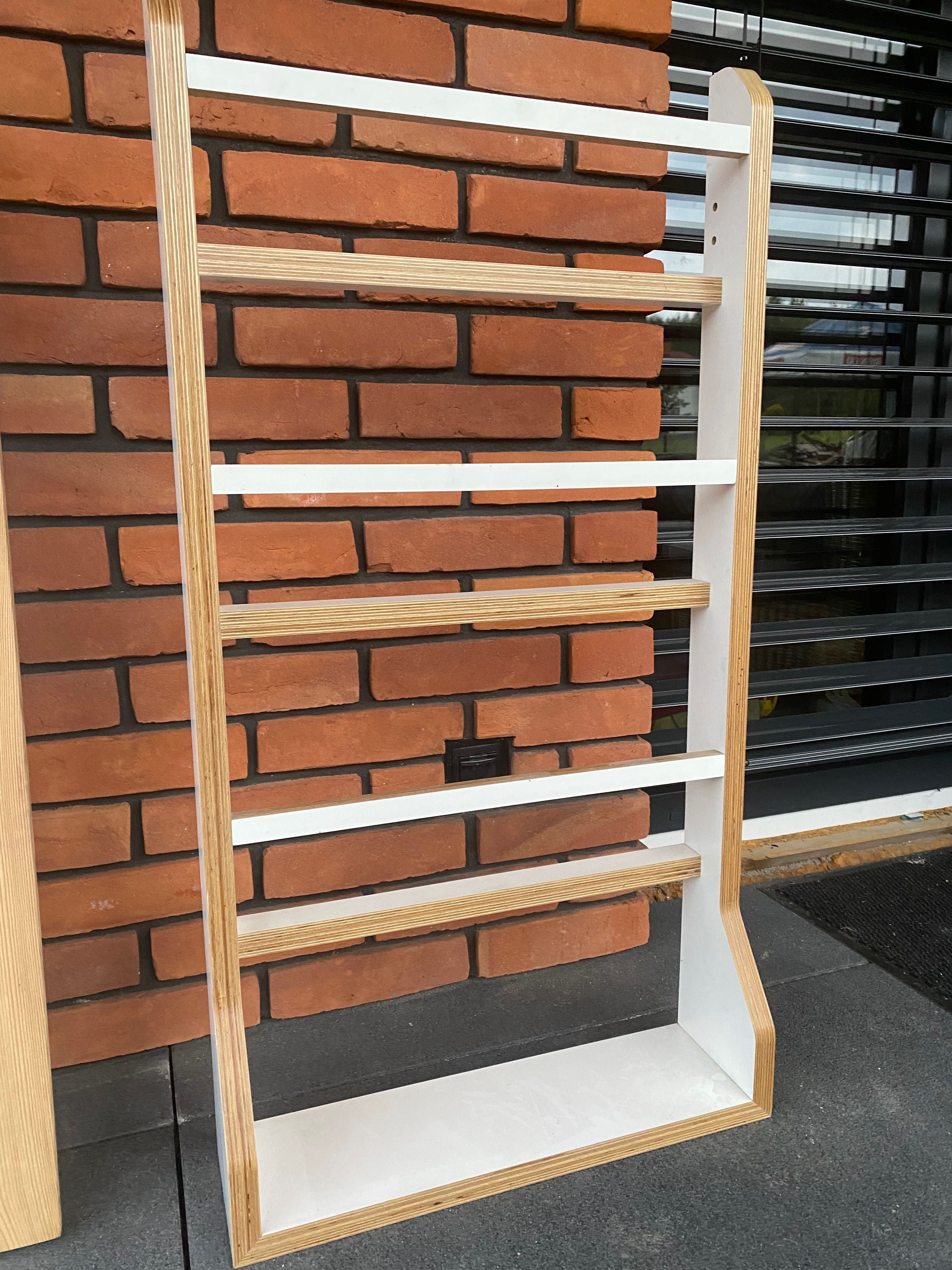 Półka marki nuki model SHELFIE biała