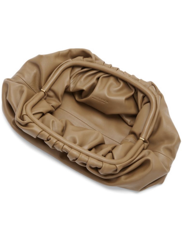 Bottega Veneta pouch коричневый клатч