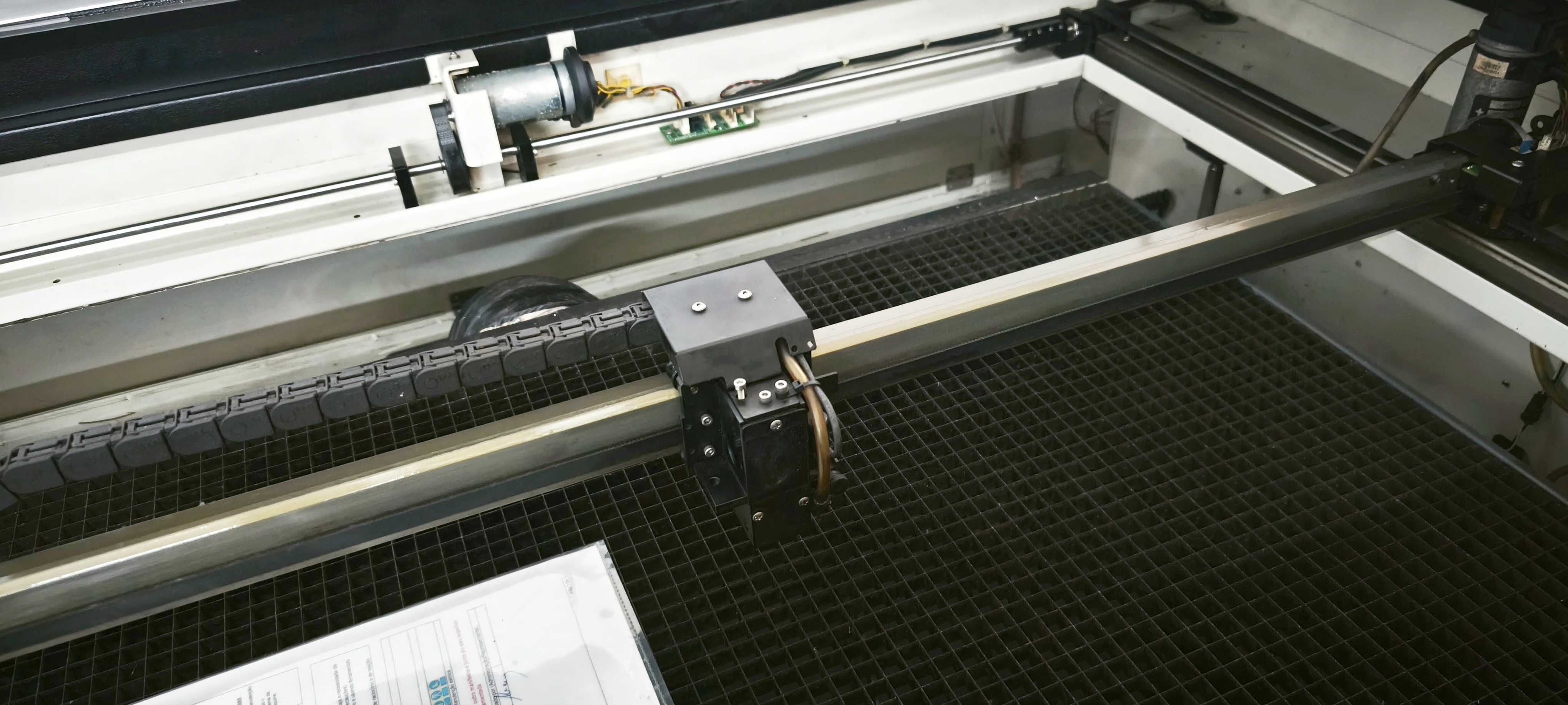 MAQUINA LASER x380