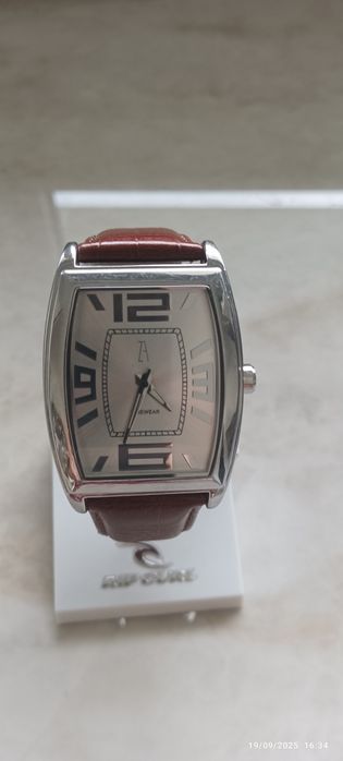 Relógio de Pulso Zara clássico -Muito Bom Estado